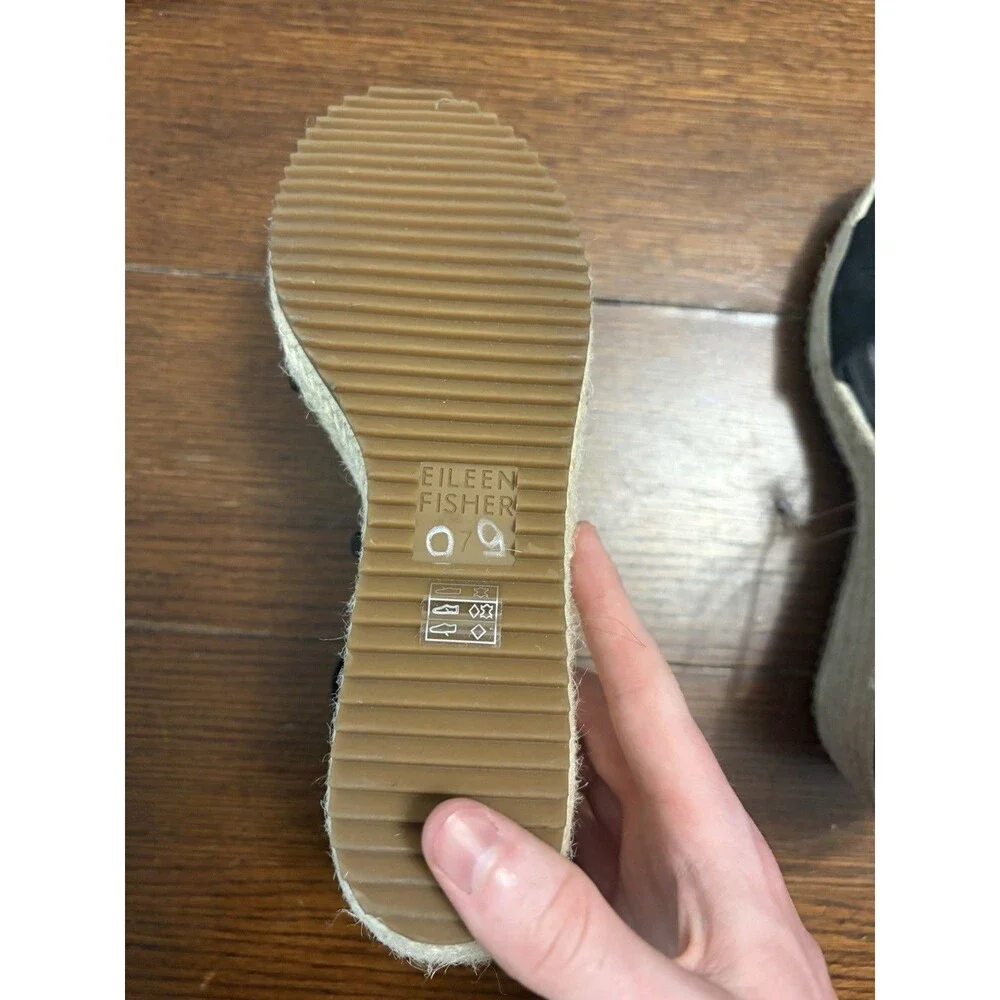 Eileen Fisher Wanda Tumbled Nubuck Espadrille Sandals in Black Size 7 NWOB